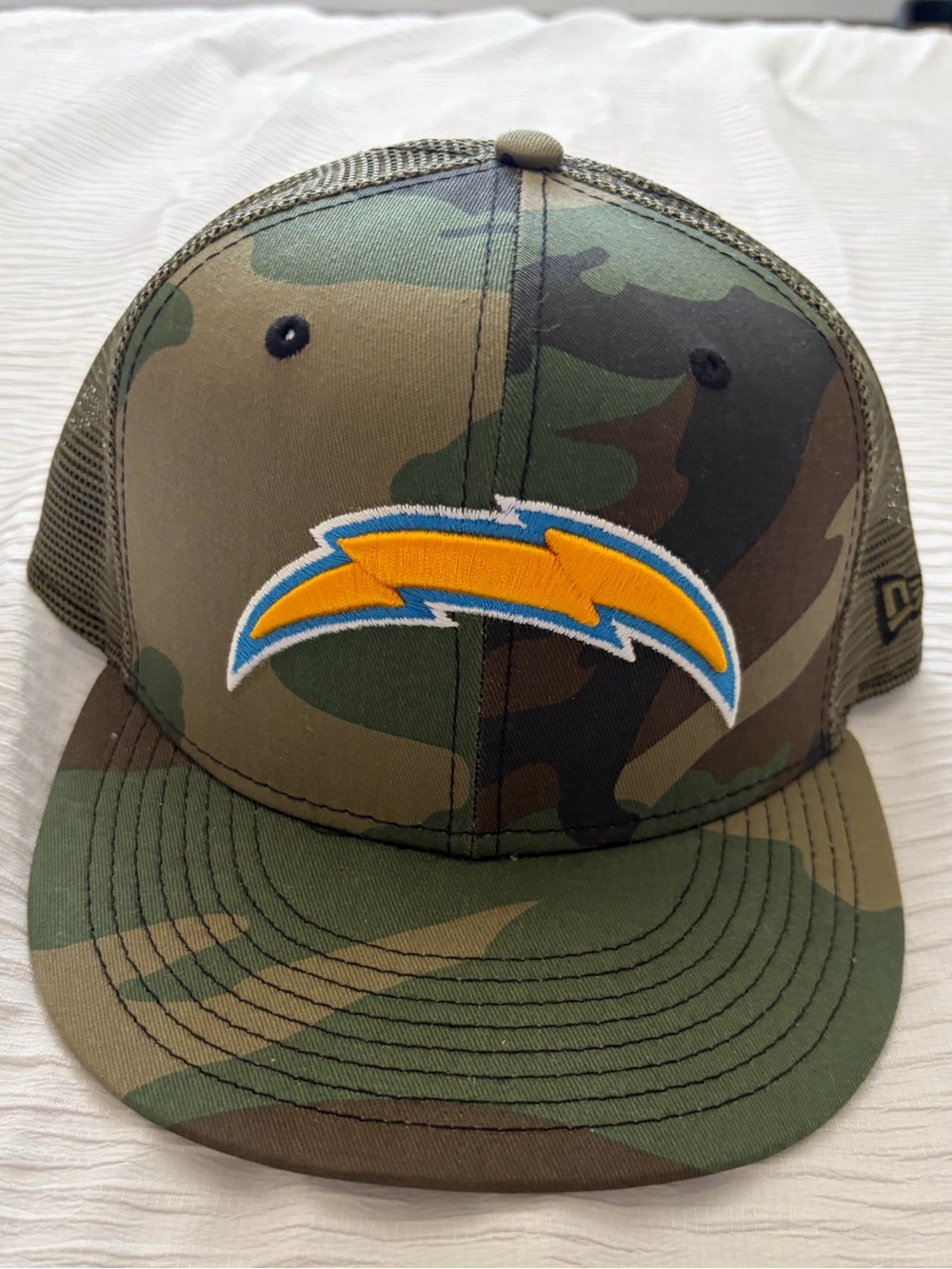 New Era Los Angeles Chargers Camo Trucker Hat